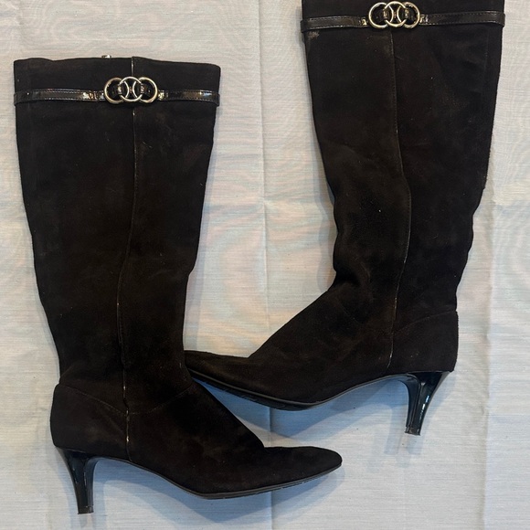 Bandolino Black Heeled Boots with Buckle Detail - Picture 2 of 8